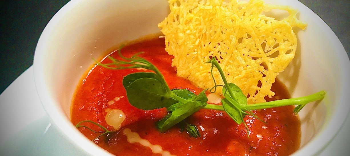 Svatojánský gastrovečer - Tomatová polévka