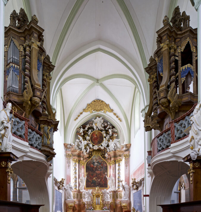 Bazilika Nanebevzetí Panny Marie a sv. Mikuláše