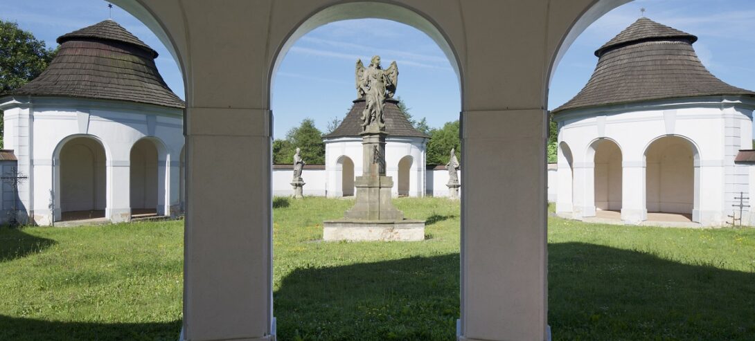 Dolní hřbitov - pohled dovnitř